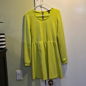 Neon green dress worn once long sleeves size m